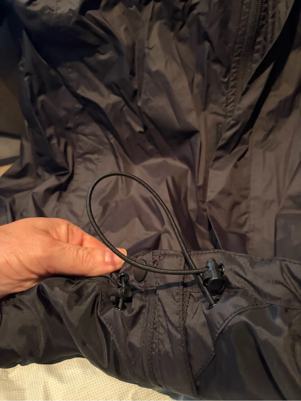 The North Face Men’s Venture 2 Hooded Rain Jacket - size Medium